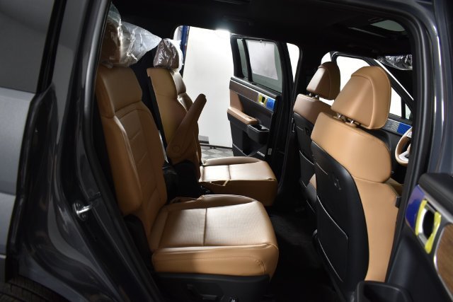 New 2027 Gray Hyundai Limited AWD image 40