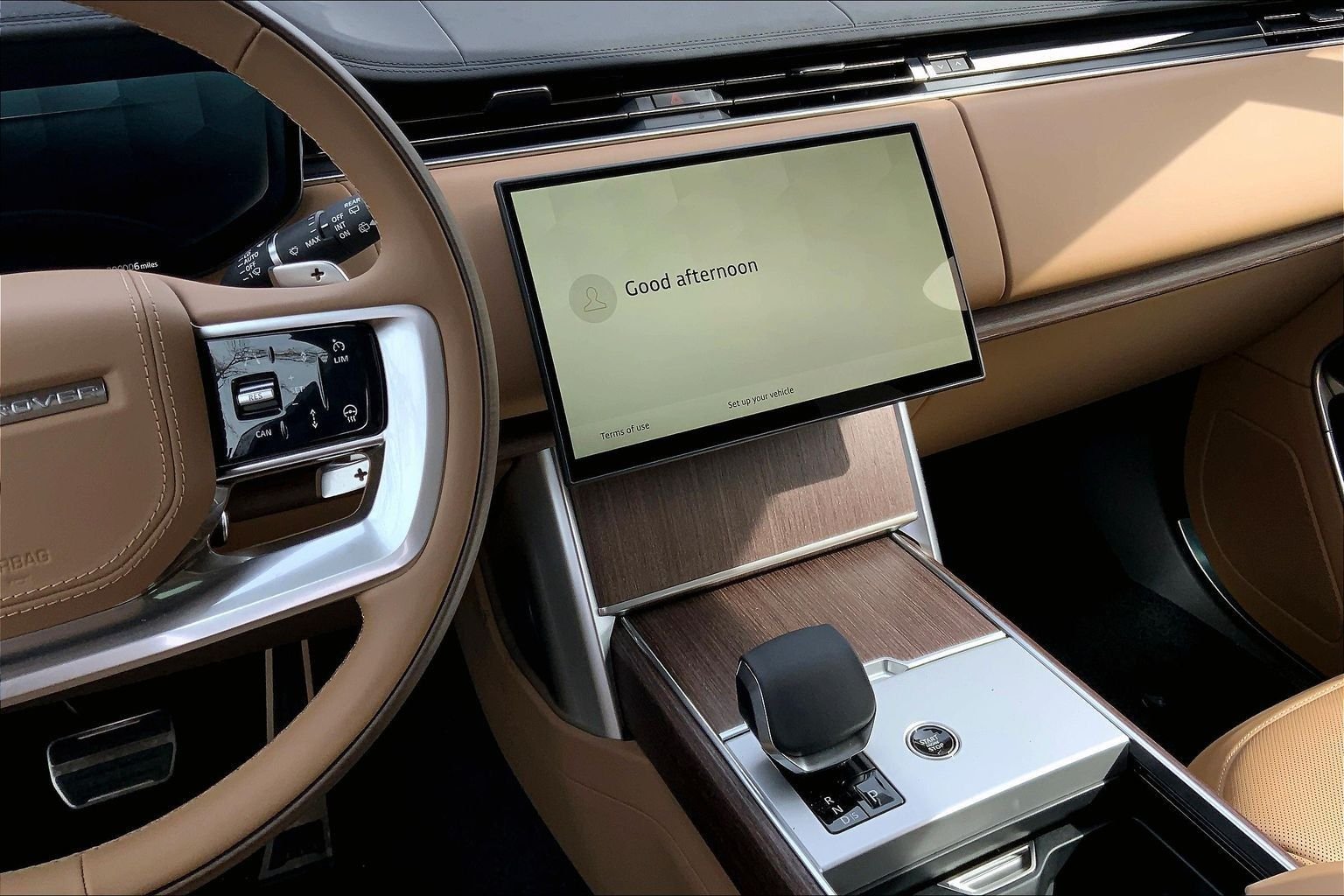 New 2026 Belgravia Green LAND ROVER SE image 6