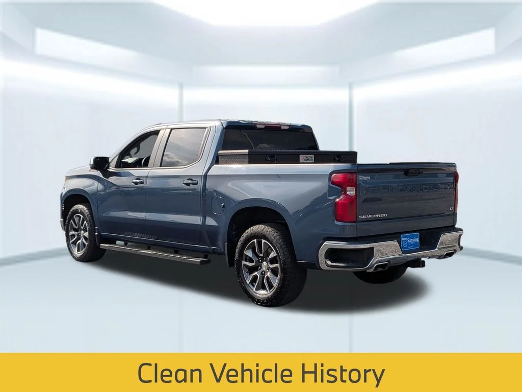 Used 2024 Blue Chevrolet LT image 4