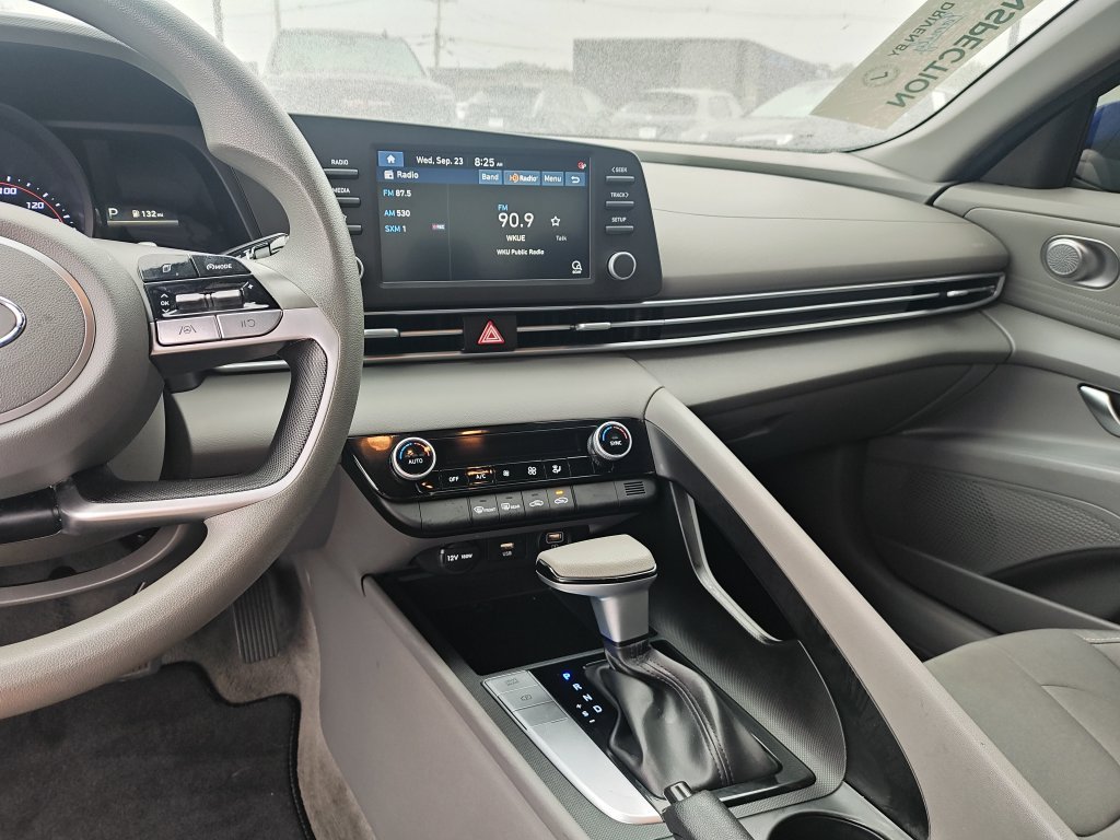 Used 2023 Blue Hyundai SEL image 20