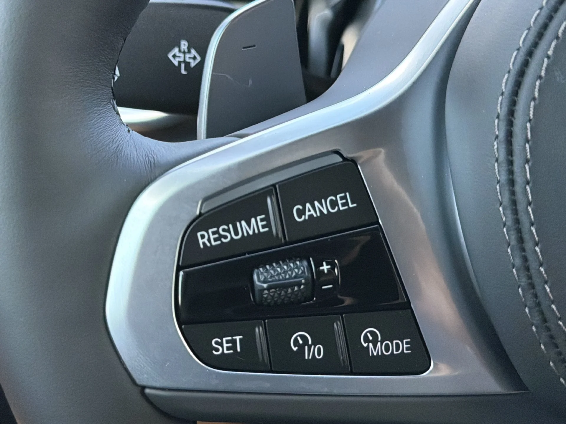 New 2027 Tanzanite Blue II Metallic BMW xDrive40i image 33