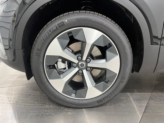New 2026 Onyx Black Volvo Plus image 23