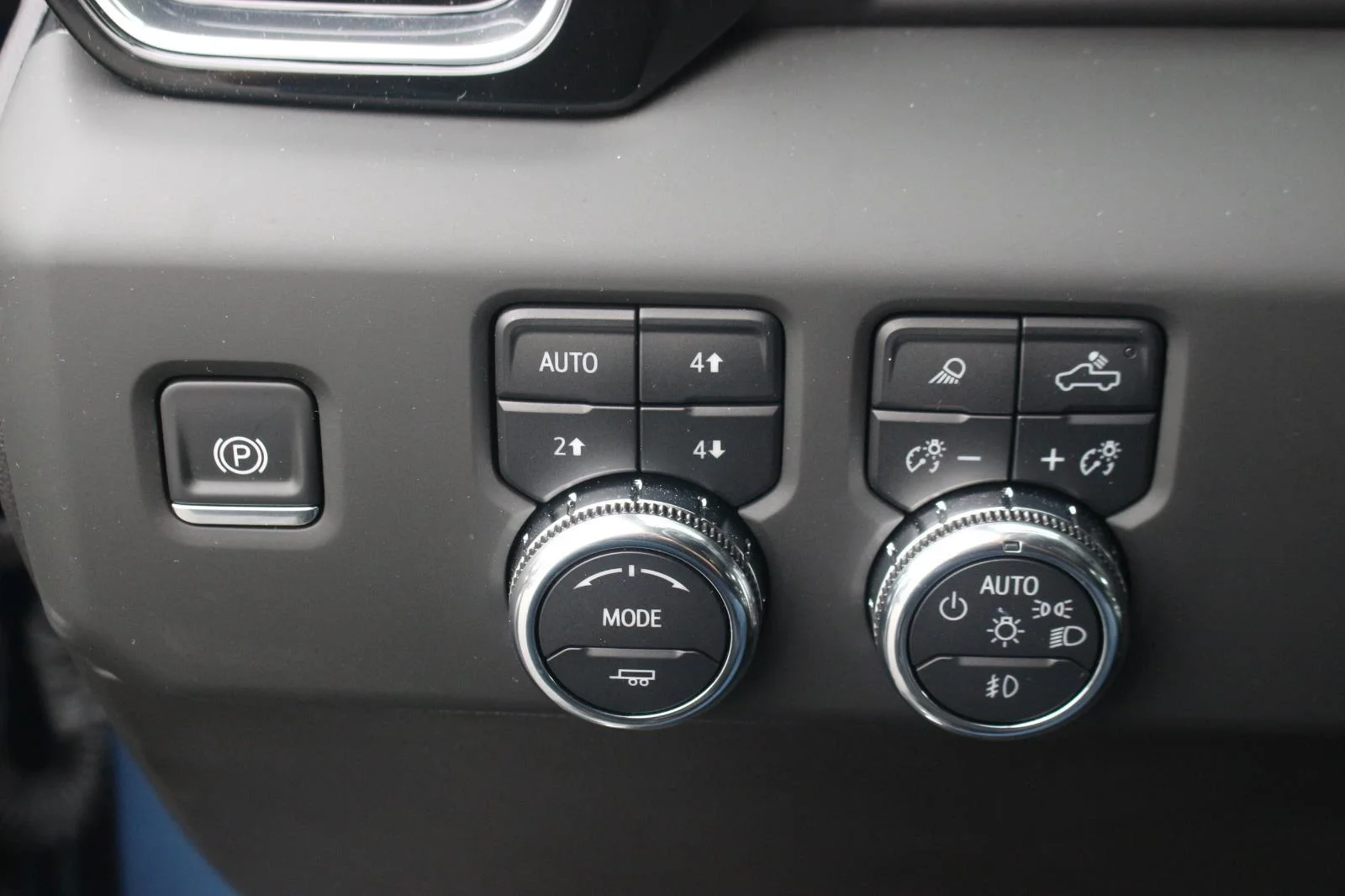 Used 2025 Downpour Metallic GMC Denali image 33