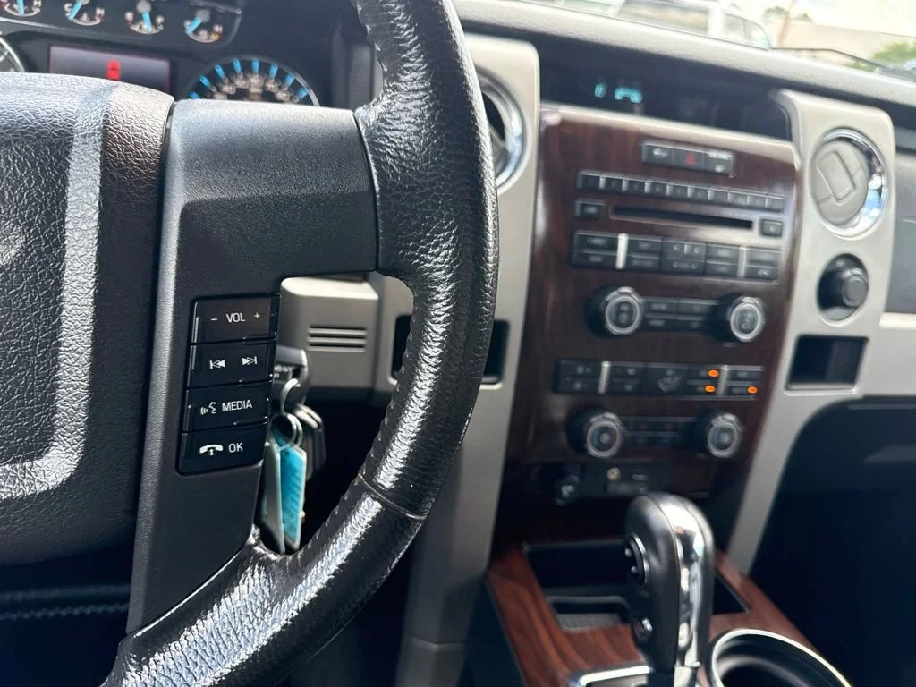 Used 2012  Ford XL image 16