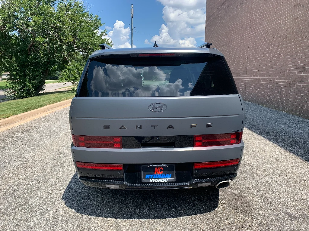 Used 2025 Ecotronic Gray Matte Hyundai Calligraphy image 4