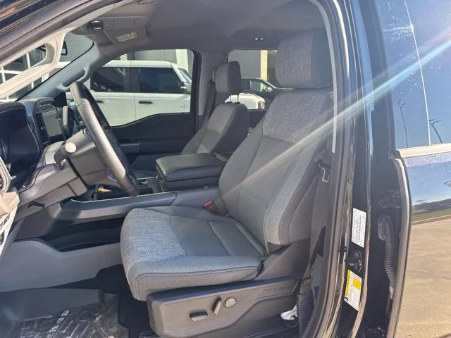 Used 2023 Black Ford XLT image 8