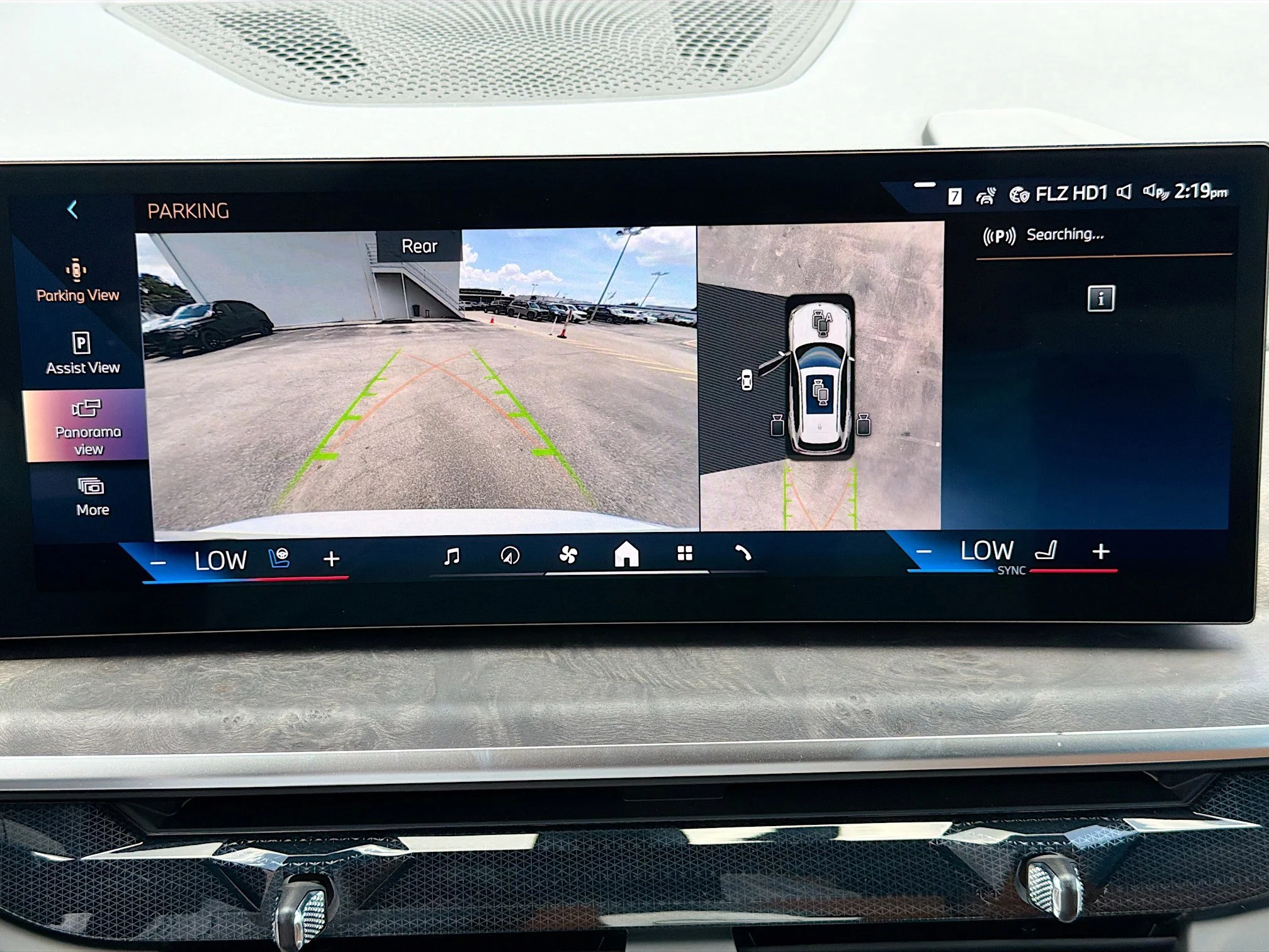 New 2026 Alpine White BMW sDrive40i image 33