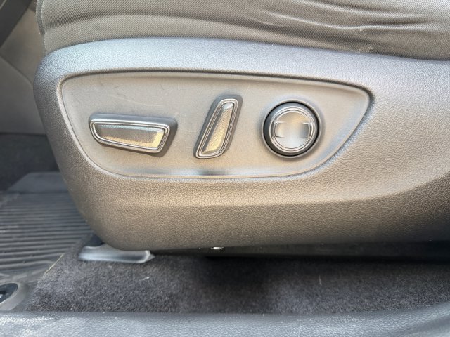 Certified Used 2023 Pearl Toyota XLE image 30