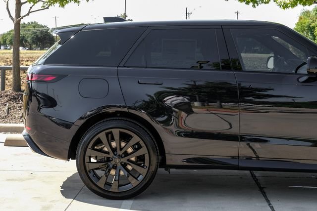 New 2026  Land Rover Dynamic SE image 12