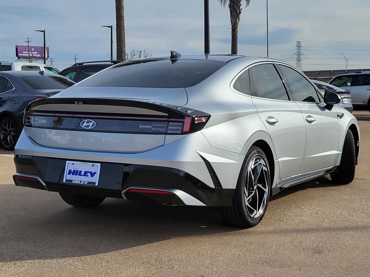 New 2026 Aero Silver Hyundai SEL Sport image 5