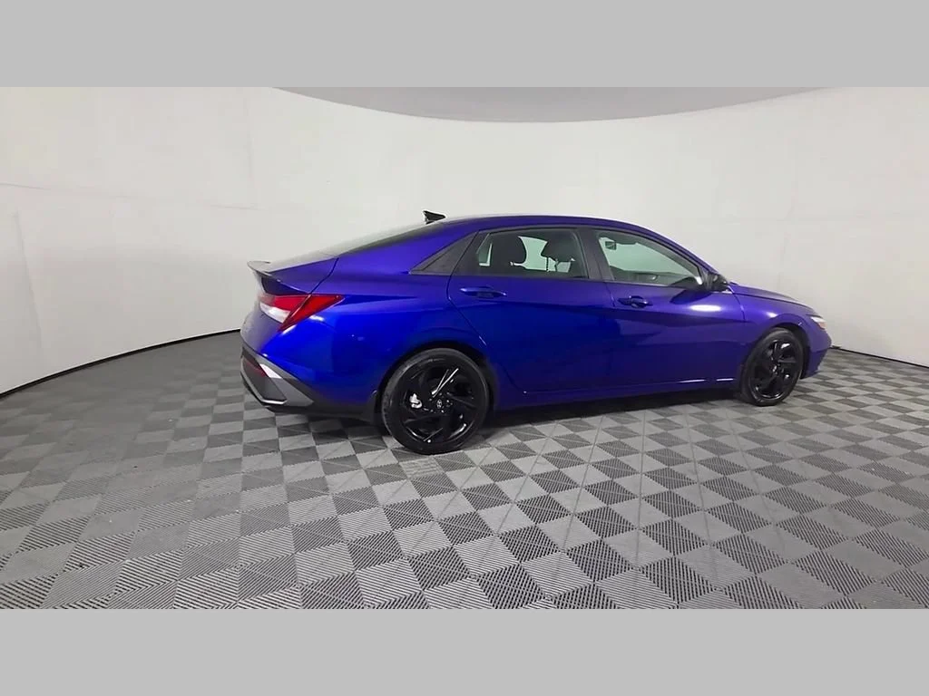 Used 2026 Intense Blue Hyundai SEL Sport image 38