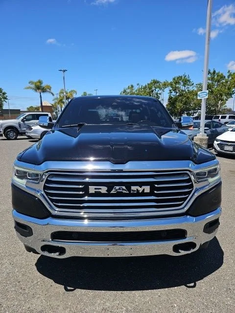 Used 2022 Diamond Black Ram Limited image 2