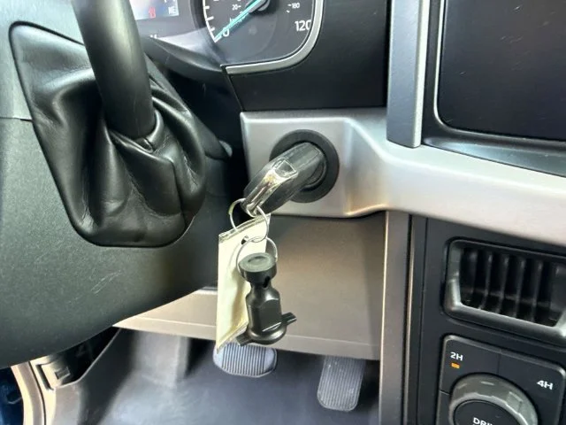 Used 2023 Blue Ford XLT image 41