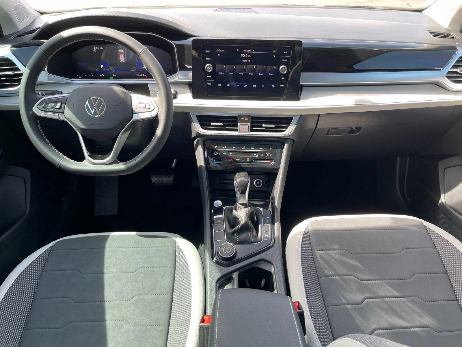 New 2026 Deep Black Pearl Volkswagen SE image 34