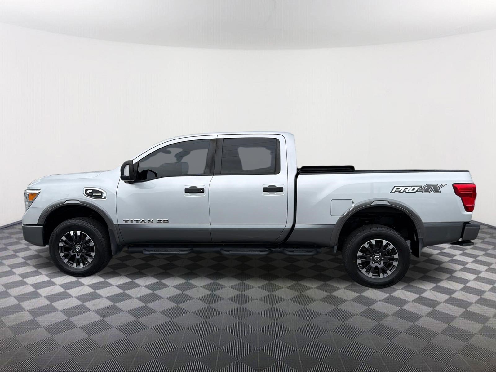 Used 2018 Brilliant Silver Nissan PRO-4X image 4