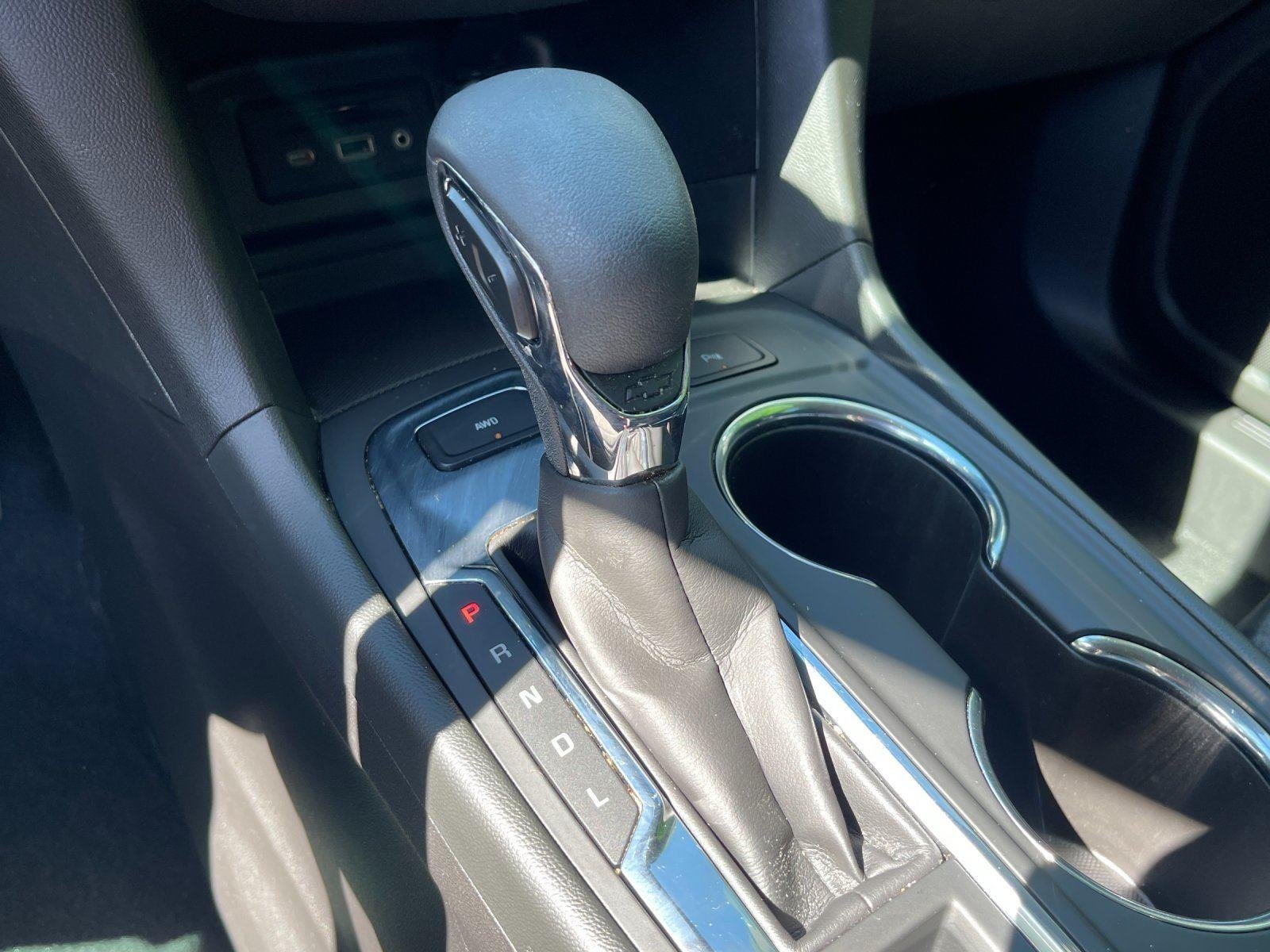 Used 2024 Sterling Gray Metallic Chevrolet LT image 27