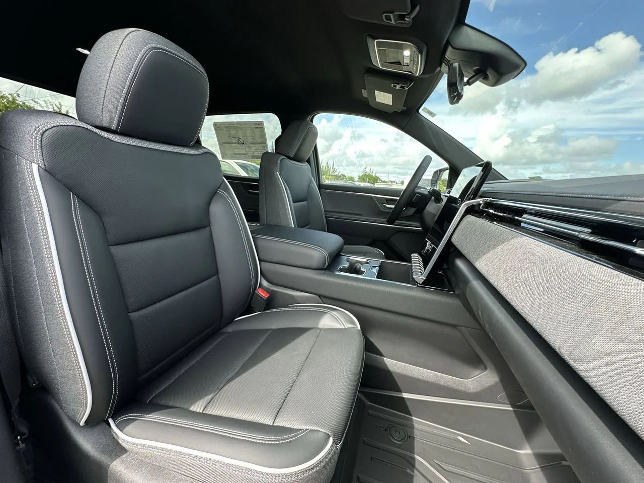 2026 GMC Sierra EV Elevation - Photo 27