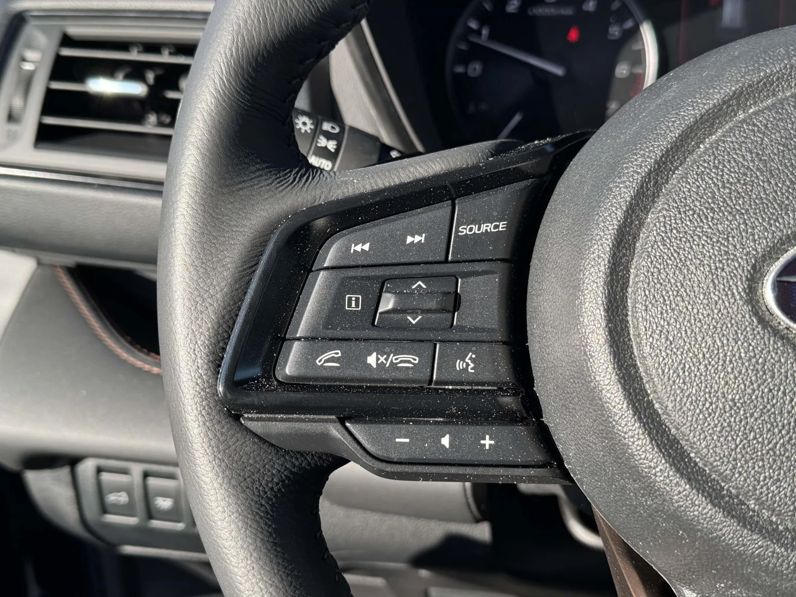 2026 Subaru Ascent Limited Bronze Edition - Photo 16