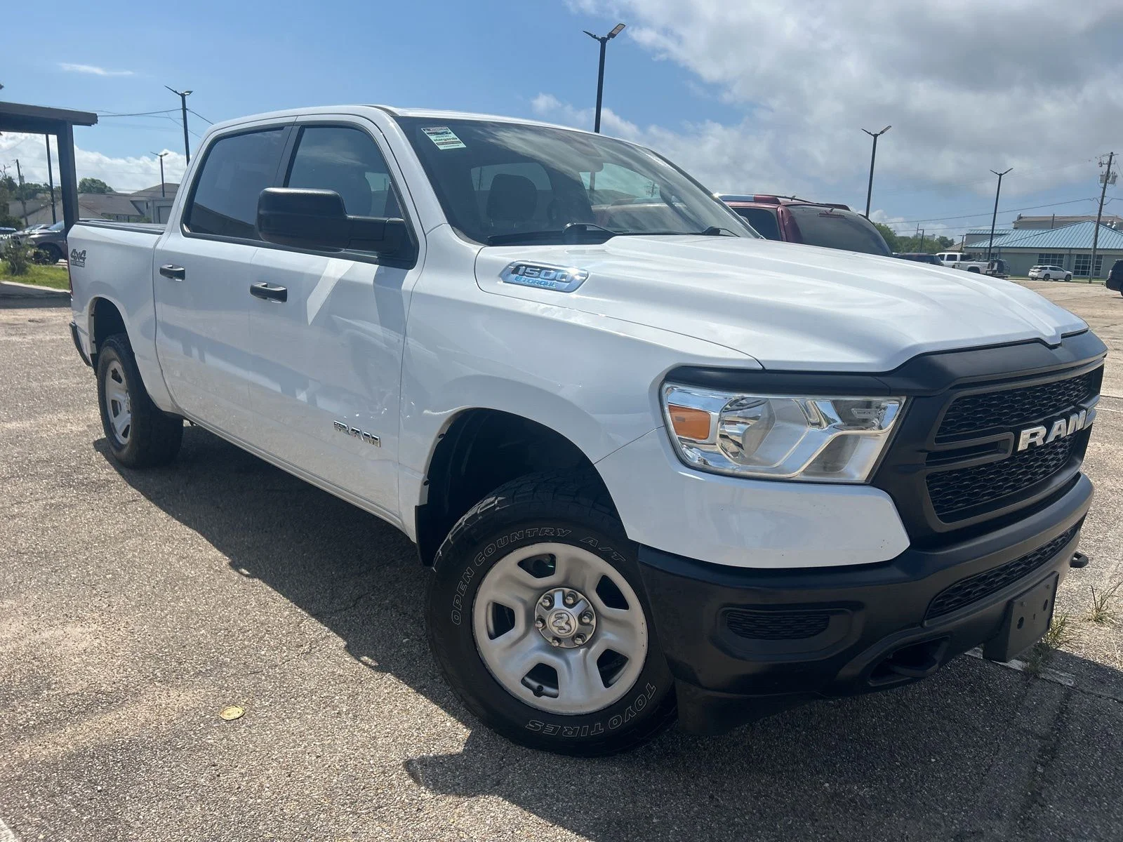 2022 RAM 1500 Tradesman 4x4 Crew Cab 5'7's photo
