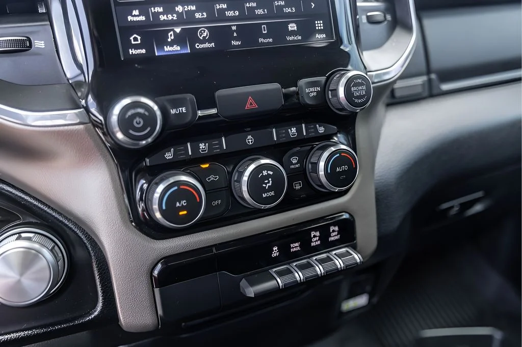 Used 2022 Black Ram Laramie image 21