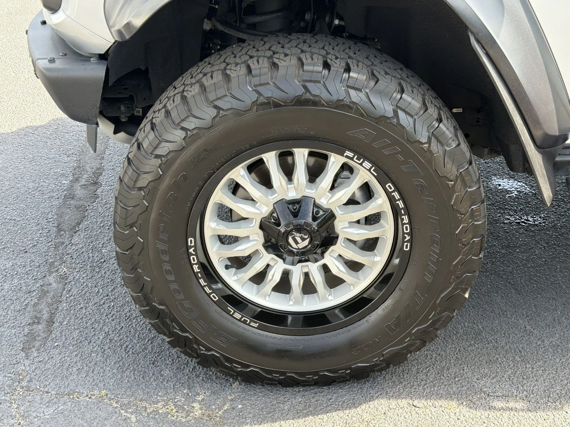 Used 2023 Iconic Silver Metallic Ford Raptor image 37