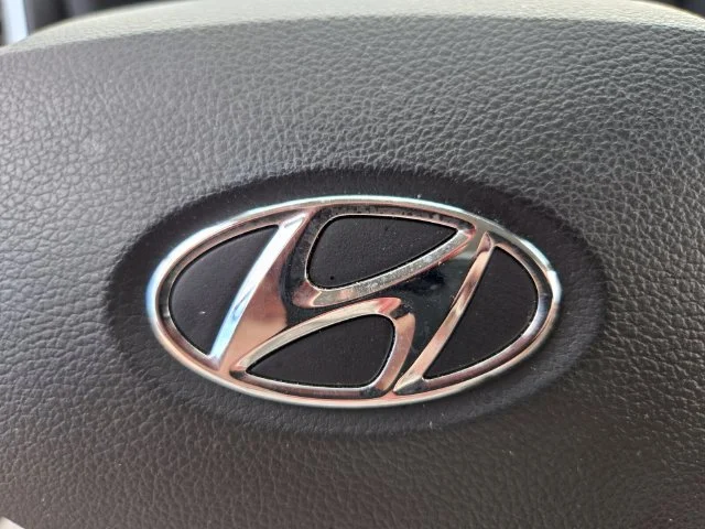 Used 2025 Gray Hyundai SEL image 30