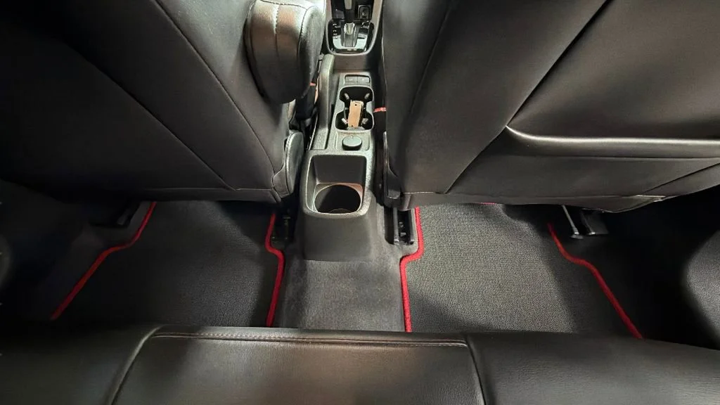 Used 2017 SUMMIT WHITE Chevrolet Premier image 31