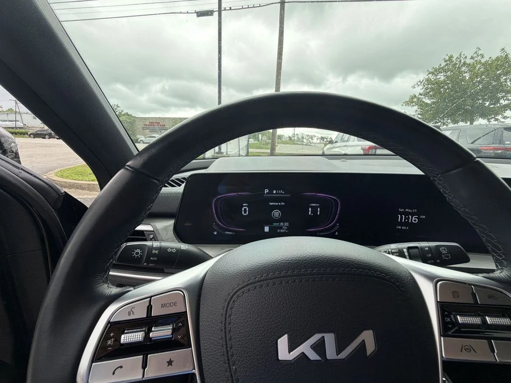 Used 2024 Black Kia EX X-Line image 15