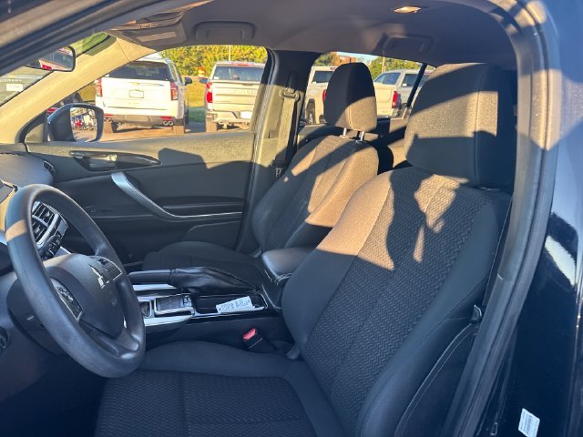 Used 2018 Black Mitsubishi LE image 13