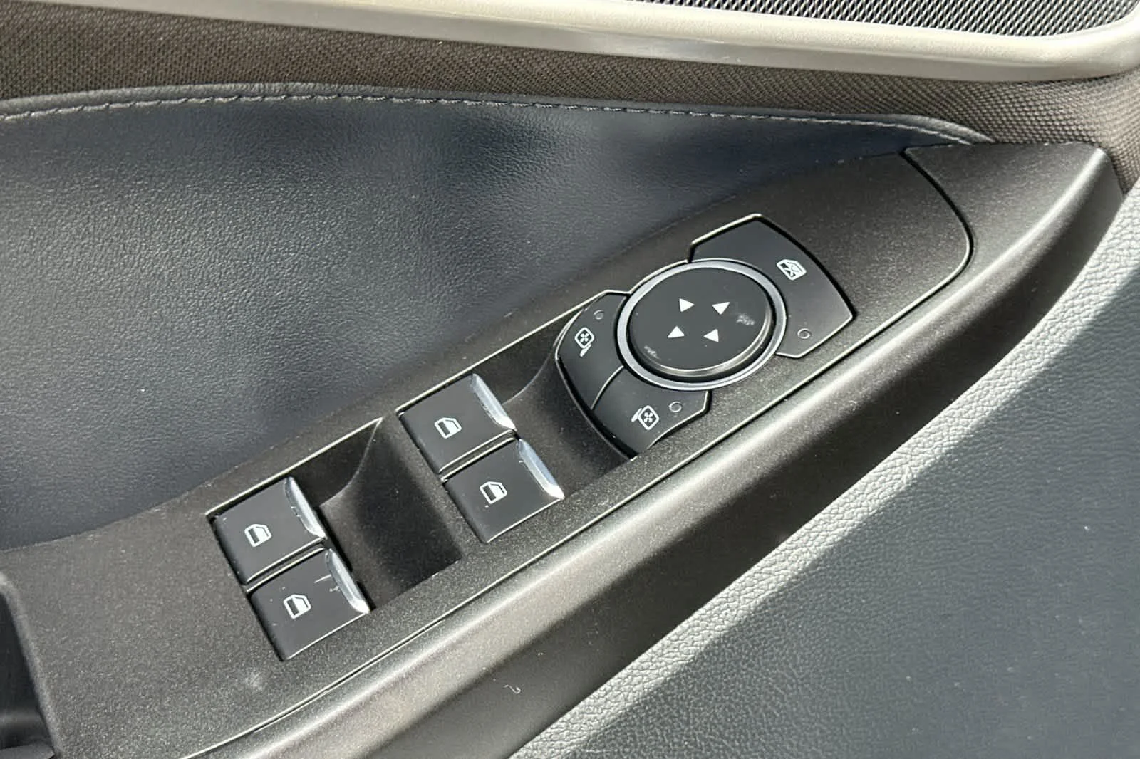 Used 2020 Oxford White Ford XLT image 13