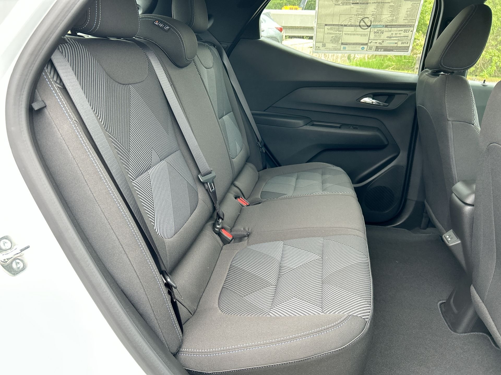 New 2027 Summit White Chevrolet LT image 25