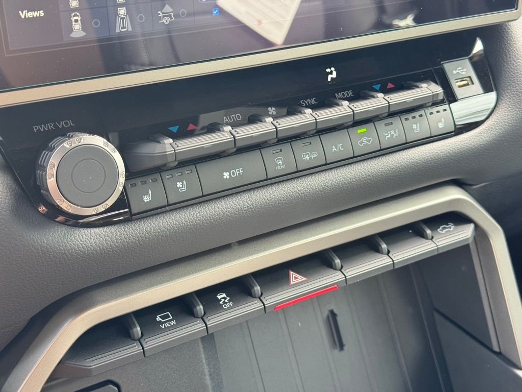 2026 Toyota Tundra Limited - Photo 29