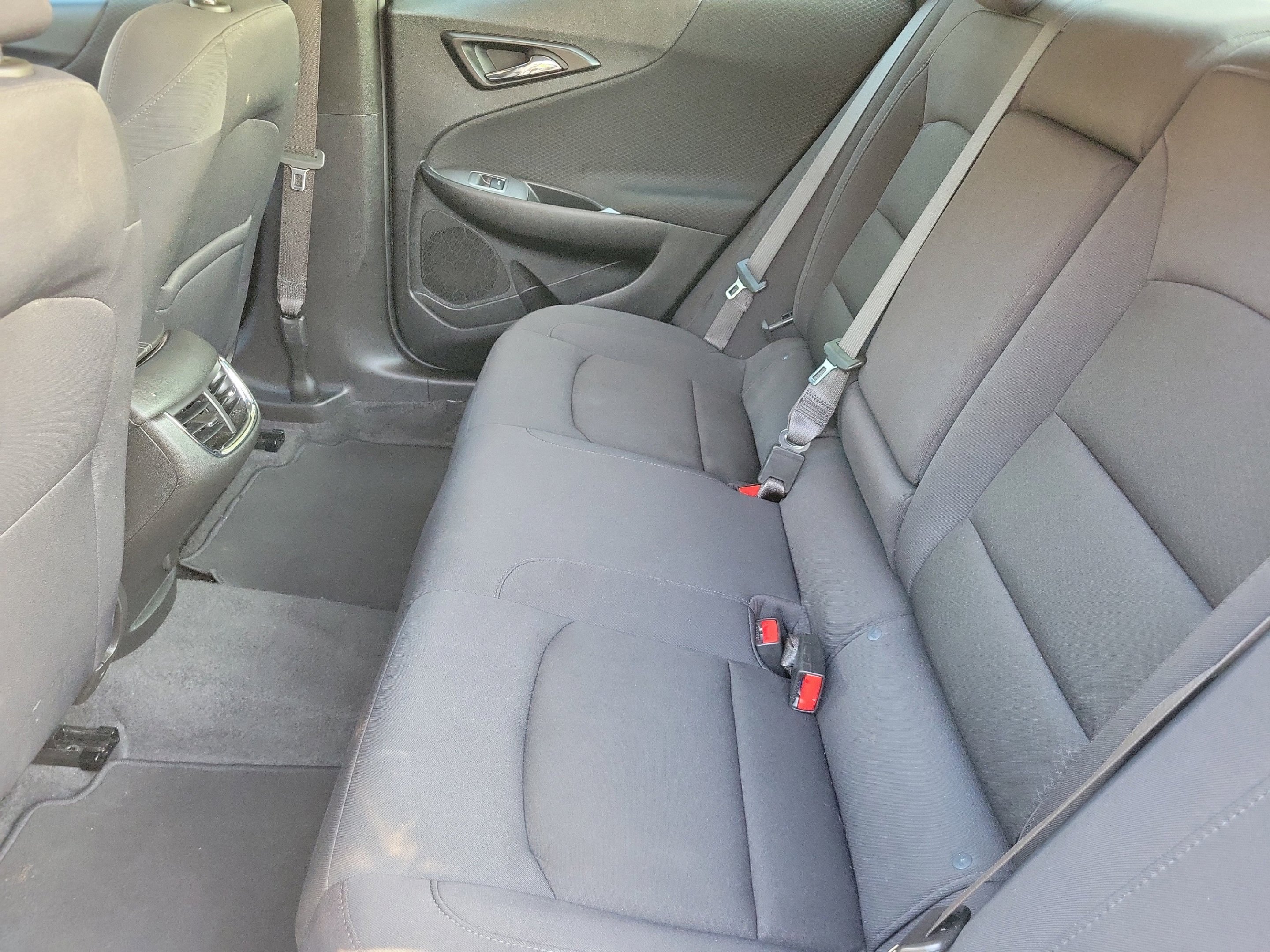 Used 2024 Summit White Chevrolet LT image 10