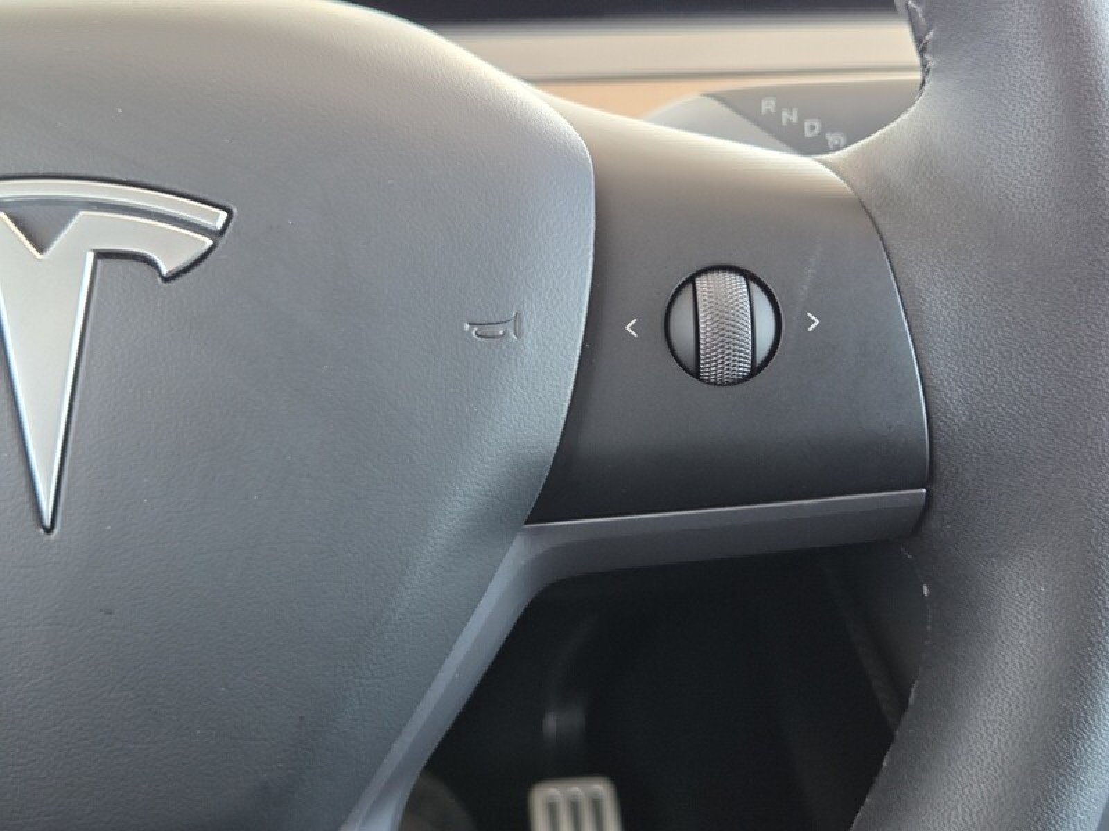 Used 2025 GRANITE GREY Tesla Performance AWD *Ltd Avail* image 27