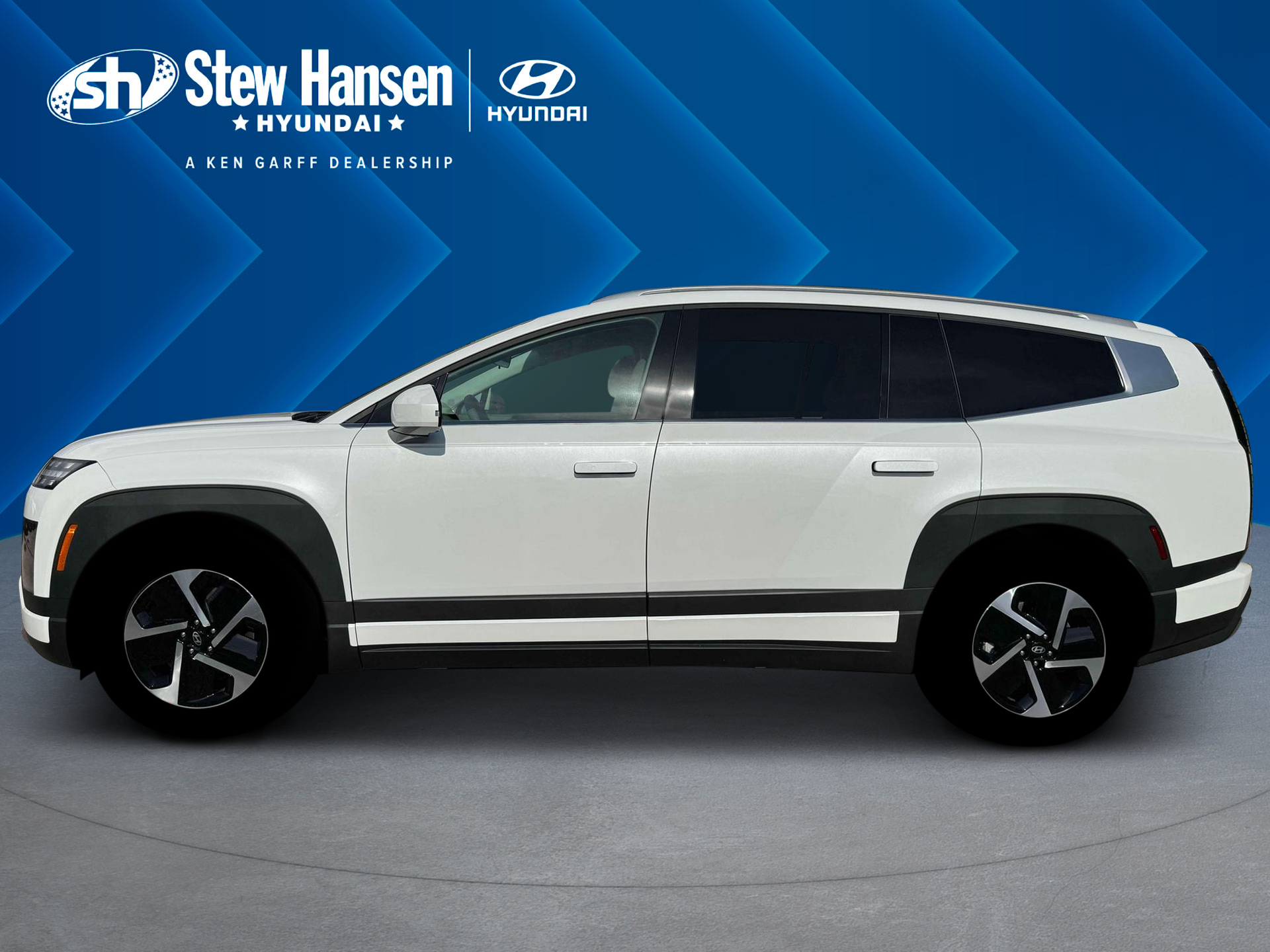New 2026 Snow White Pearl Hyundai SE image 22