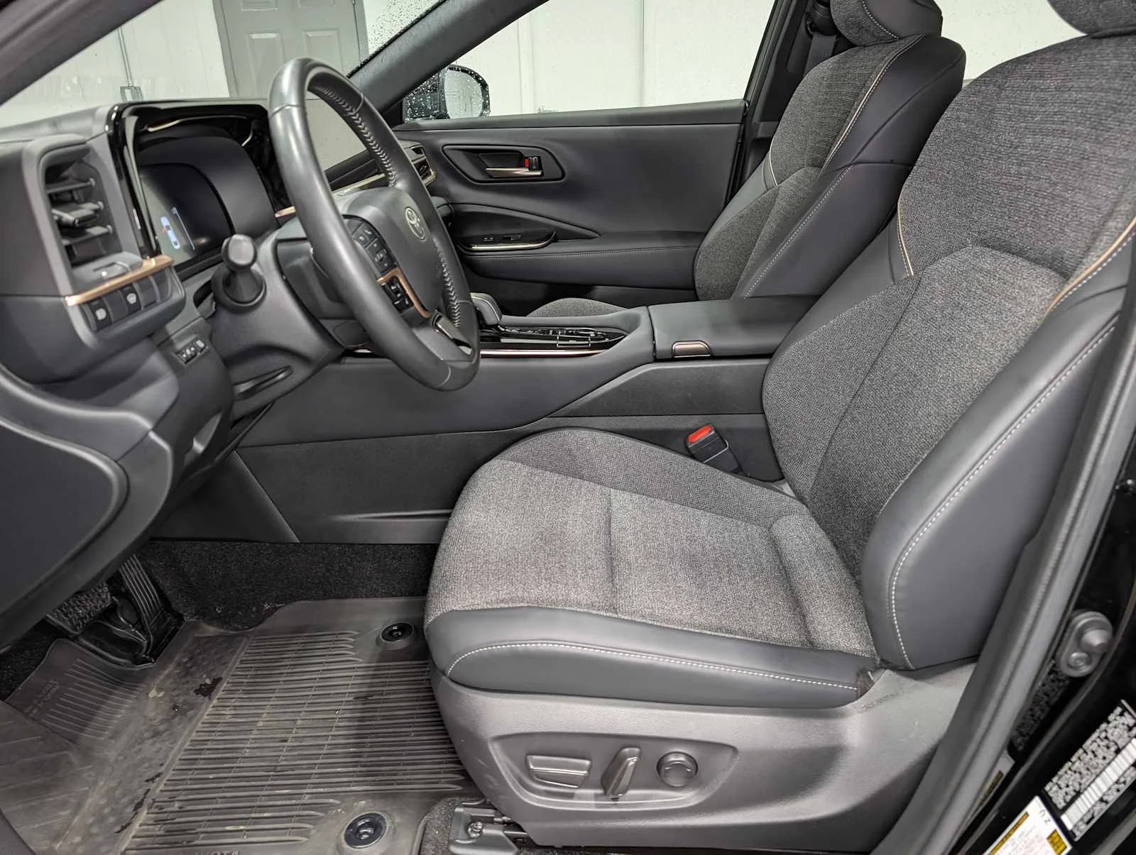 Used 2024 Black Toyota XLE image 4