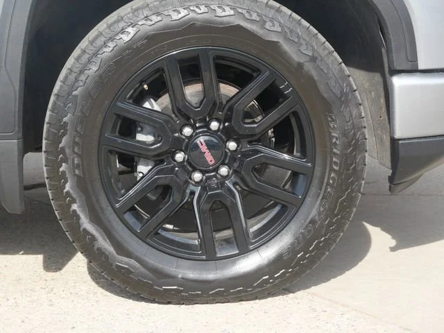 Photo 10