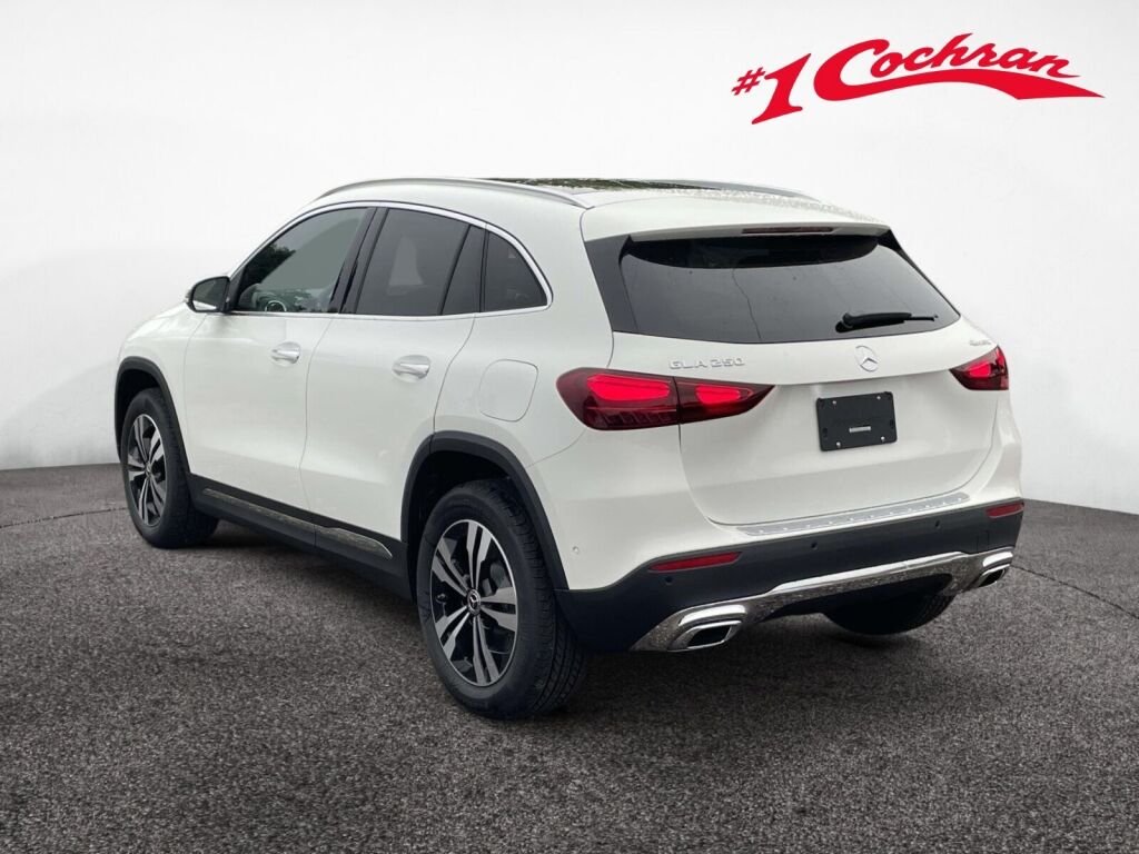 New 2026 Polar White Mercedes-Benz GLA 250 image 9