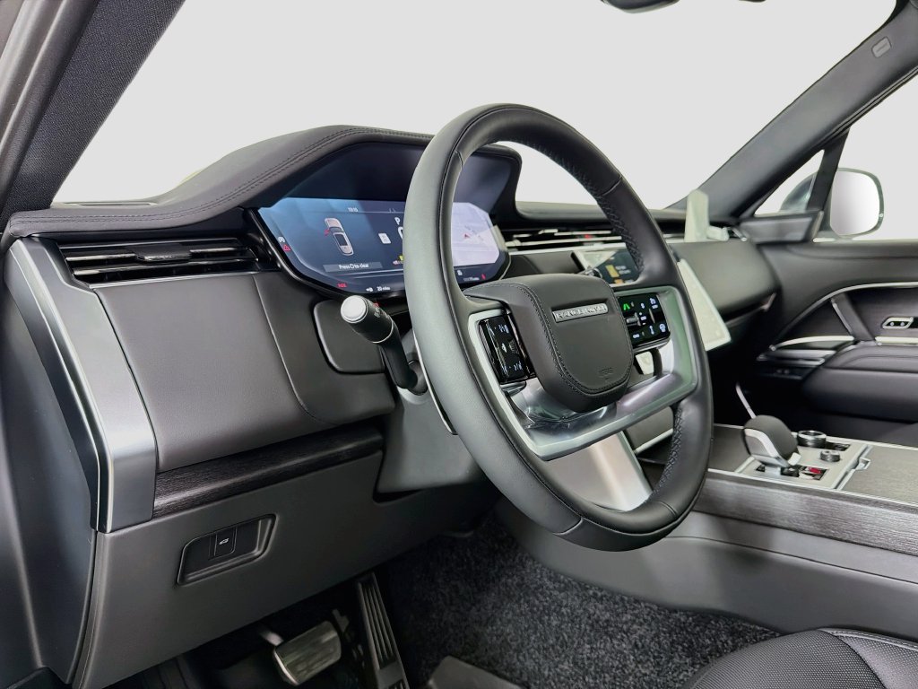 New 2027 Carpathian Grey Land Rover SE image 9
