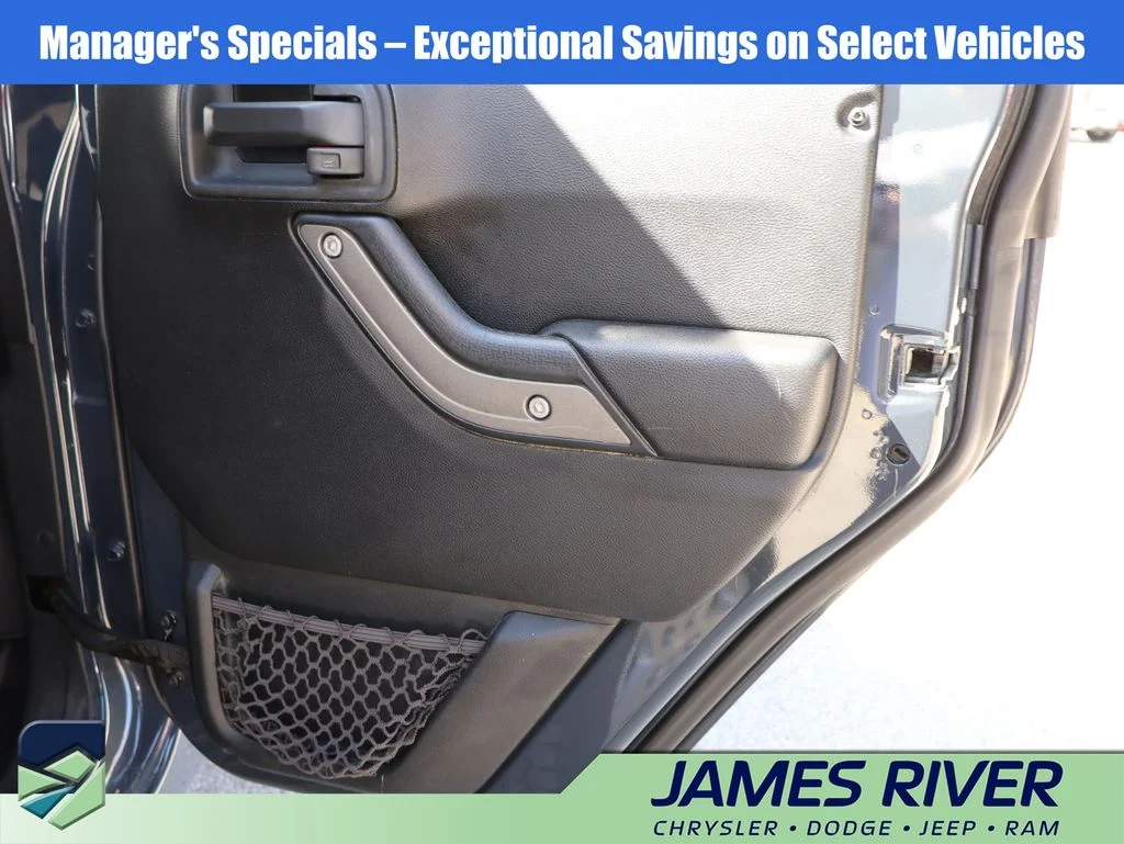 Used 2017 Black Jeep Unlimited Sport image 11