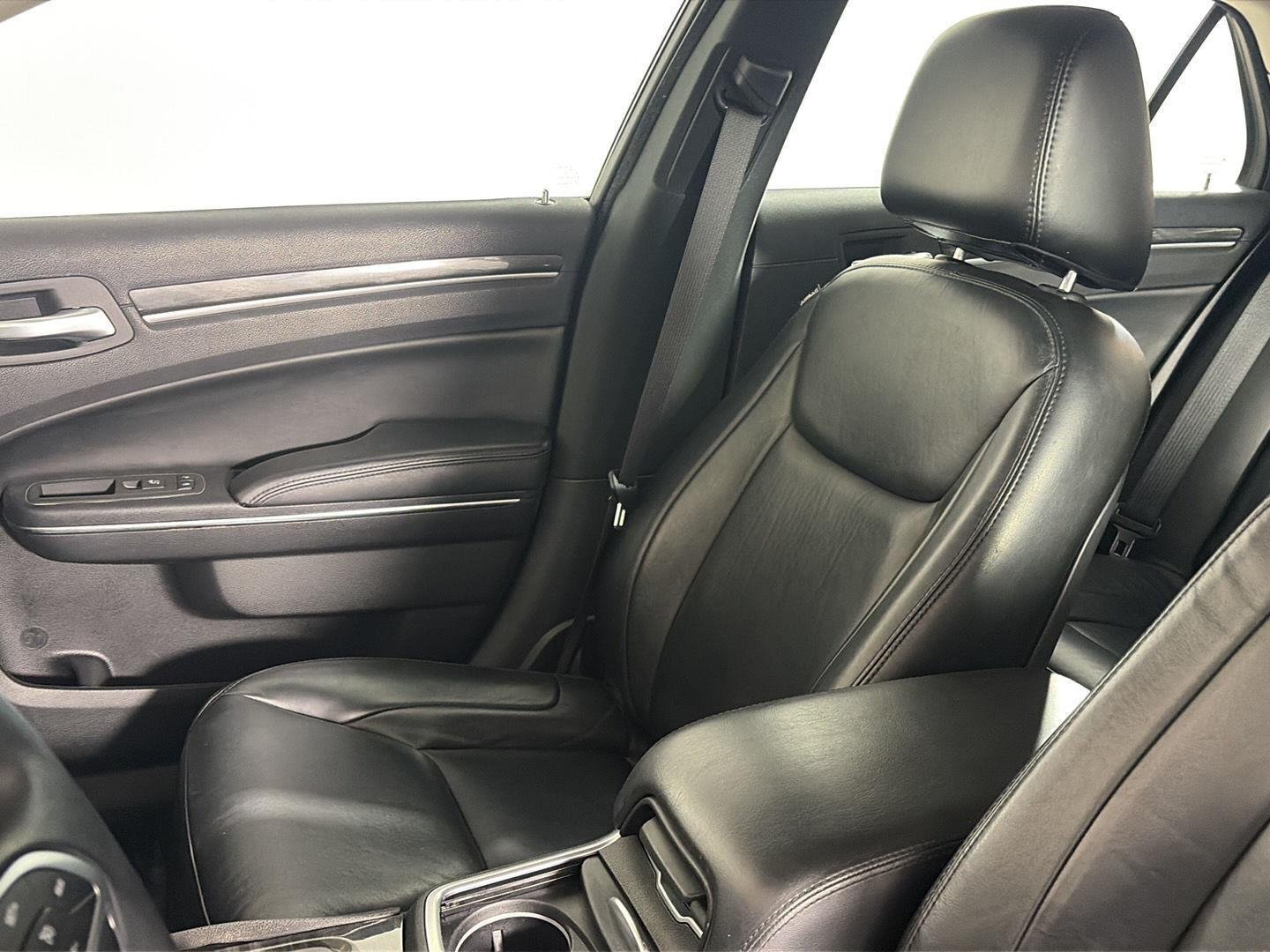 Used 2017 Jazz Blue Pearlcoat Chrysler Limited image 20
