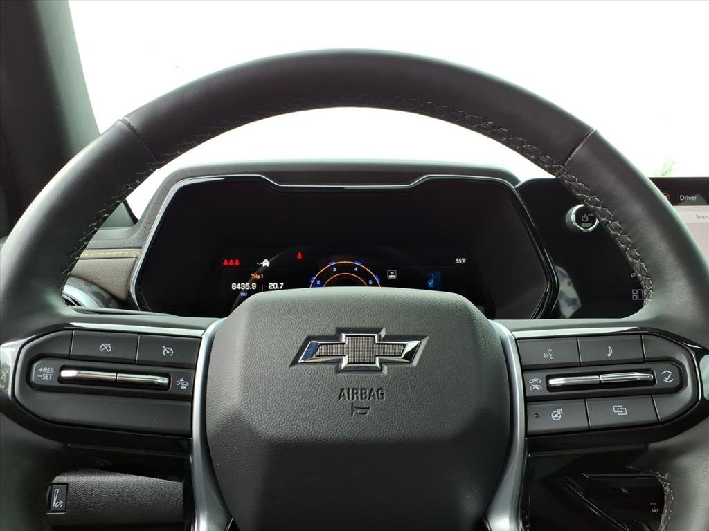 Used 2025 Black Chevrolet ZR2 image 24