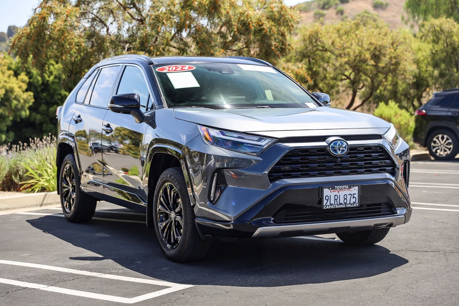 Certified Used 2024 MID BLCK/MAG GRAY Toyota XSE image 3