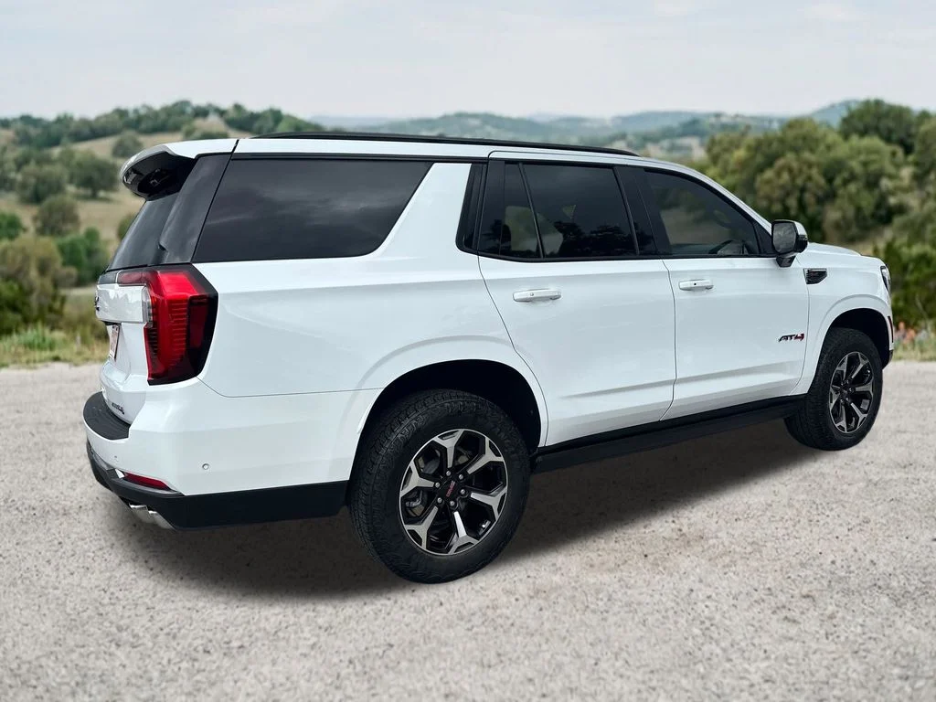 Used 2025 White GMC AT4 image 10