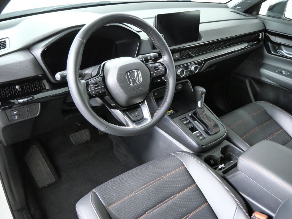 Used 2023  Honda Sport Touring image 3