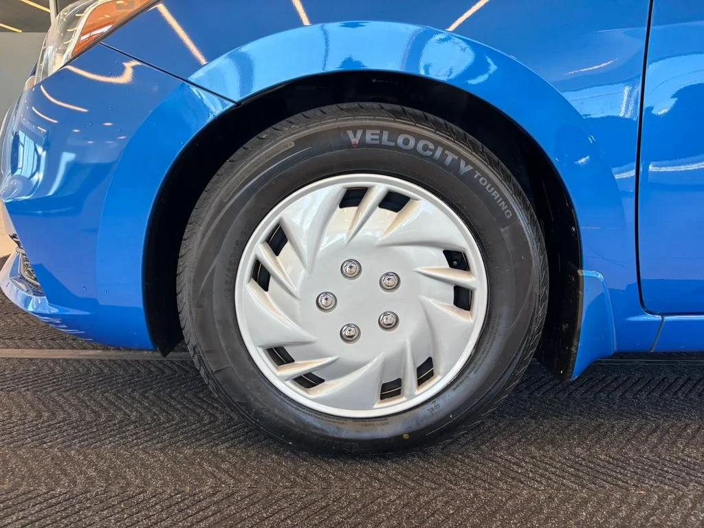 Used 2022 Blue Nissan 1.6 S image 12