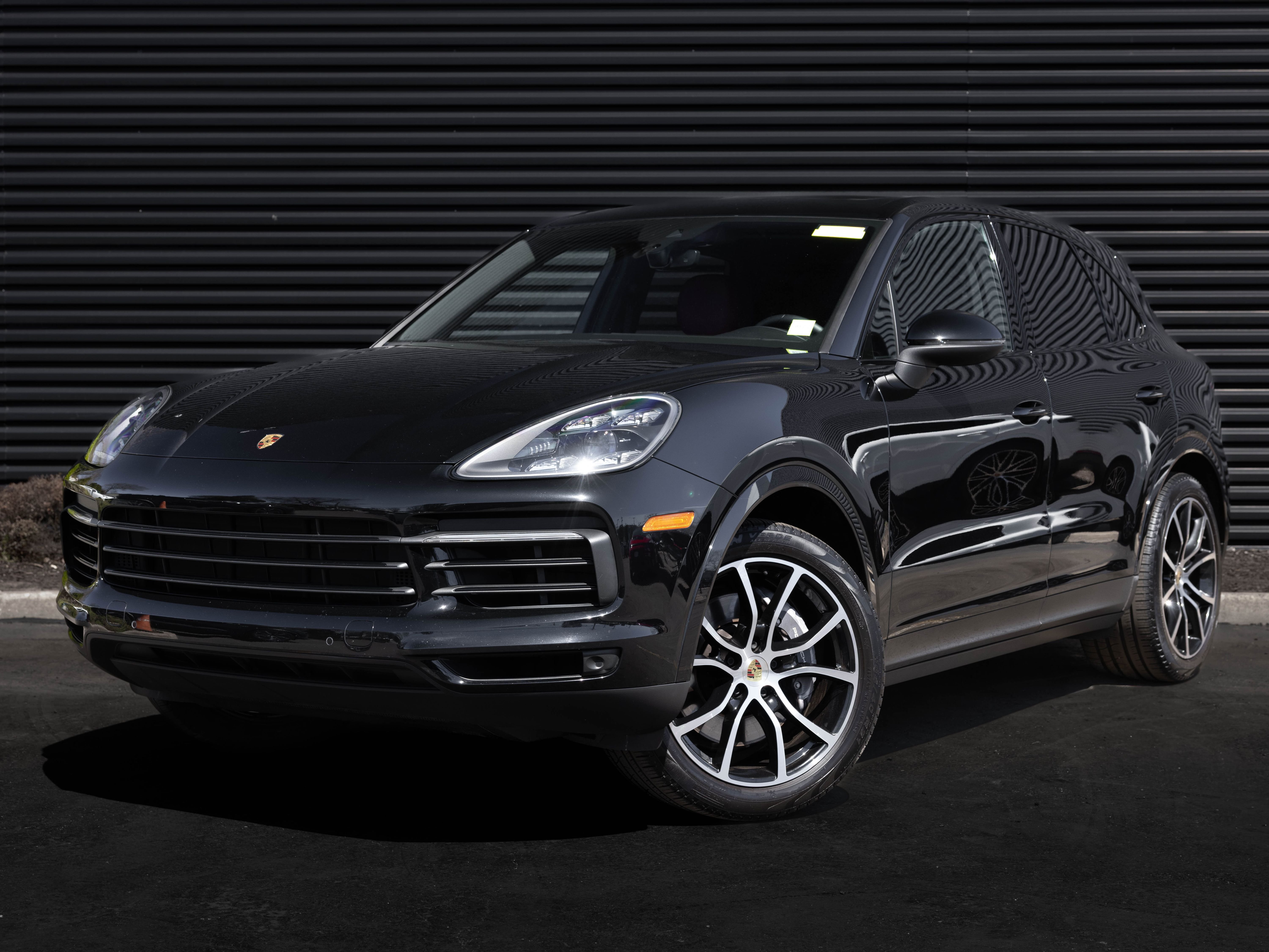 2022 Porsche Cayenne Base