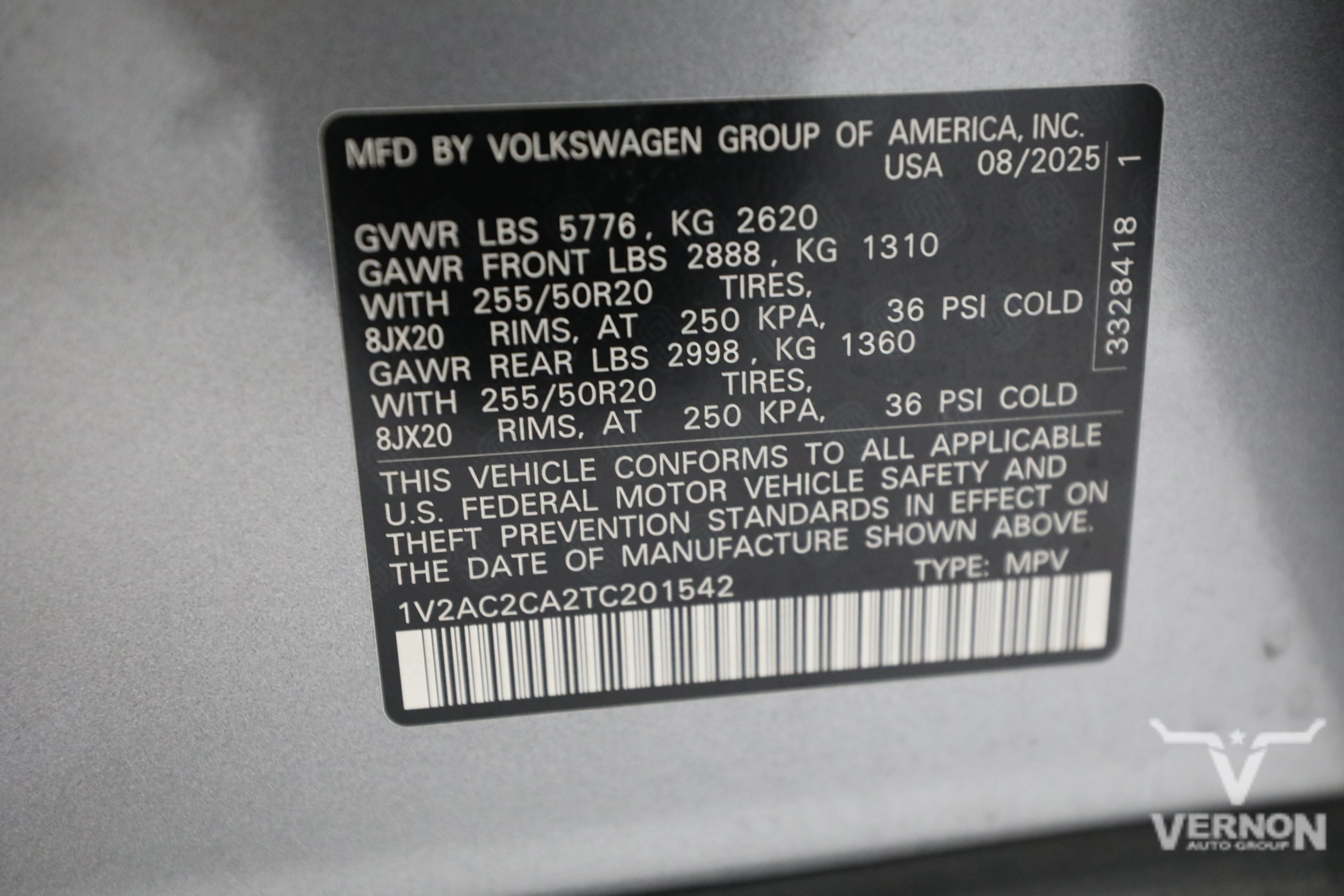 Used 2026 Silver Mist Metallic Volkswagen Y image 35