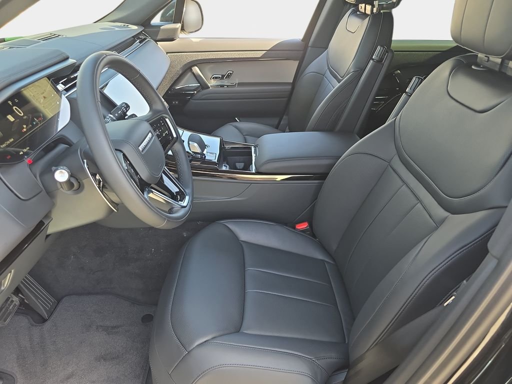 New 2026 Santorini Black Land Rover SE image 16