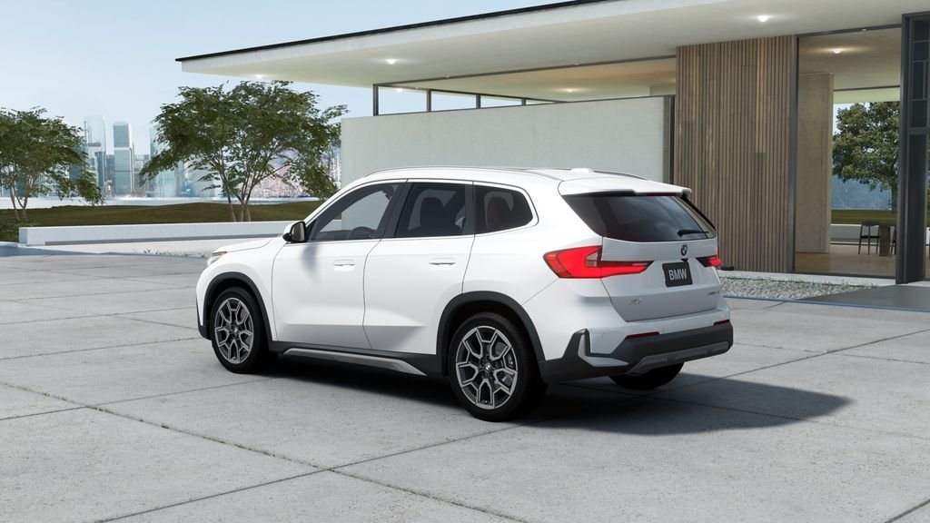 New 2026 Mineral White Metallic BMW xDrive28i image 26